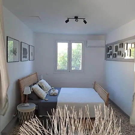 Leonidas Sun&art Holiday home Stefania