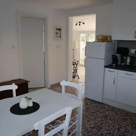 Hébergement de vacances Leonidas Sun&art *