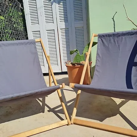 펜션 Leonidas Sun&art