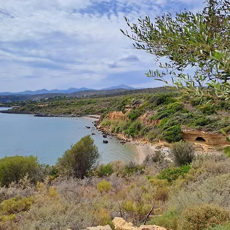 Leonidas Sun&art 펜션 Stefania